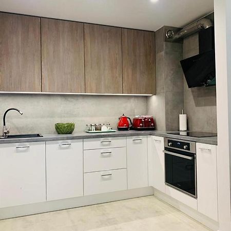 Apartament Moniuszko Z Parkingiem Podziemnym Gorzow Wielkopolski Luaran gambar