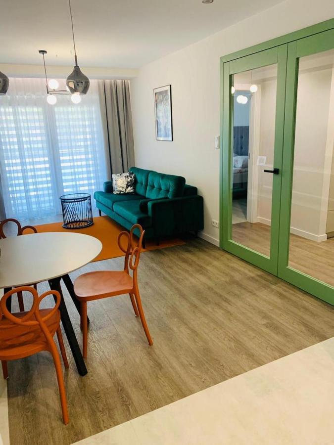 Apartament Moniuszko Z Parkingiem Podziemnym Gorzow Wielkopolski Luaran gambar