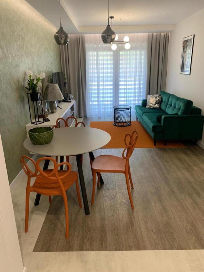 Apartament Moniuszko Z Parkingiem Podziemnym Gorzow Wielkopolski Luaran gambar